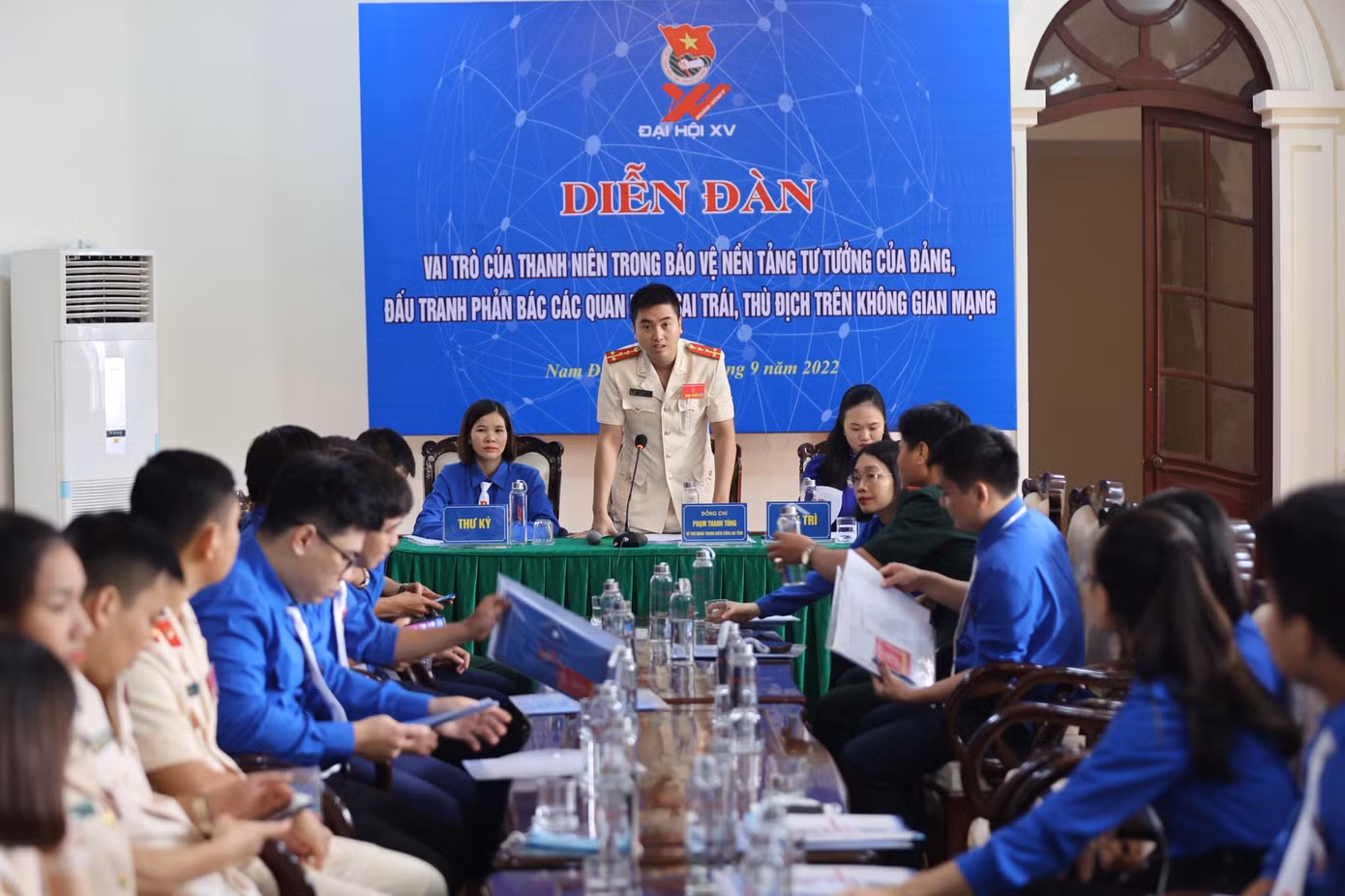 Diễn đàn “Vai trò của thanh niên trong bảo vệ nền tảng tư tưởng của Đảng, đấu tranh phản bác các quan điểm sai trái, thù địch trên không gian mạng”. Ảnh: Như Ý