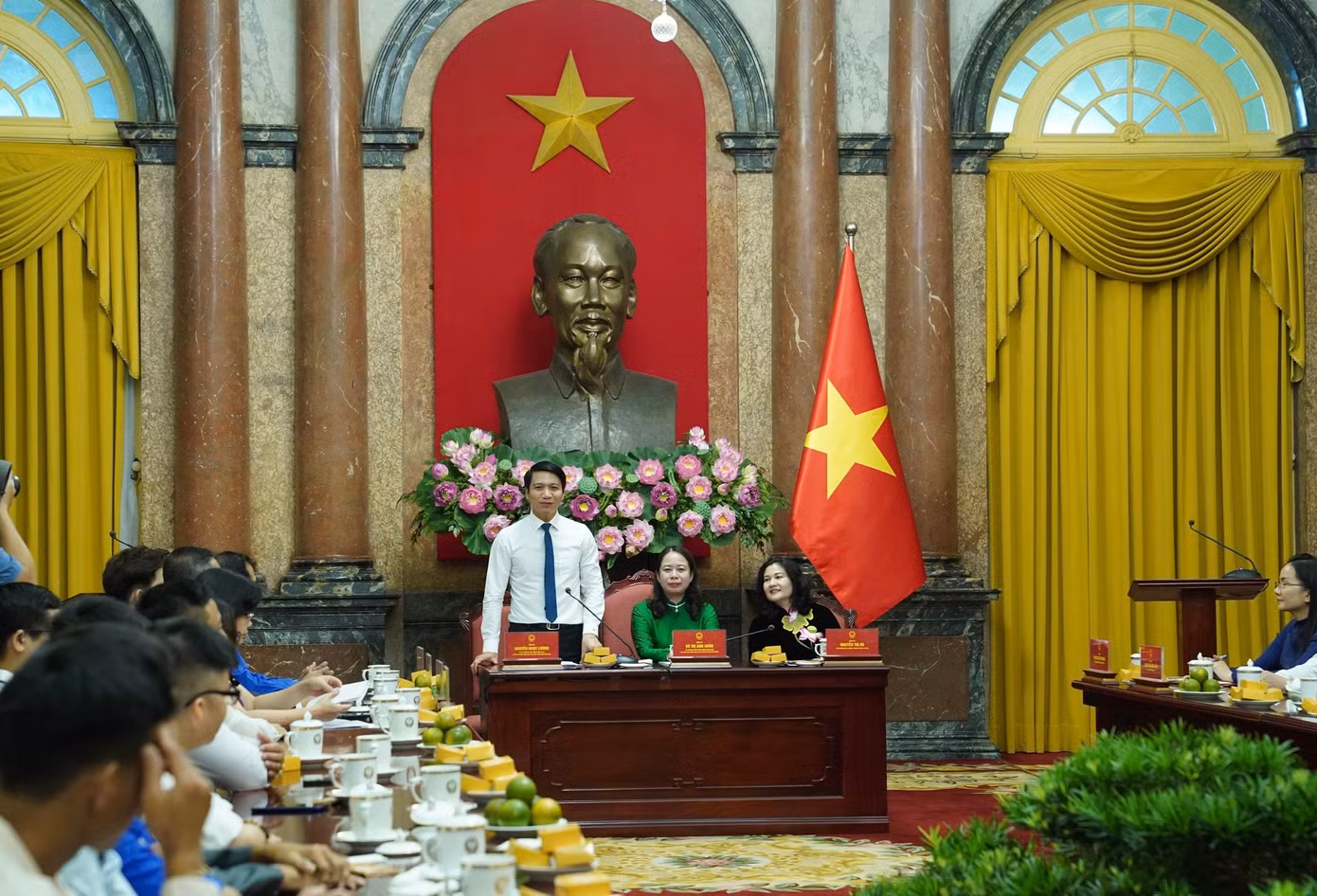 Anh Nguyễn Ngọc Lương, Bí thư thường trực T.Ư Đoàn, Chủ tịch T.Ư Hội LHTN Việt Nam phát biểu tại buổi gặp mặt