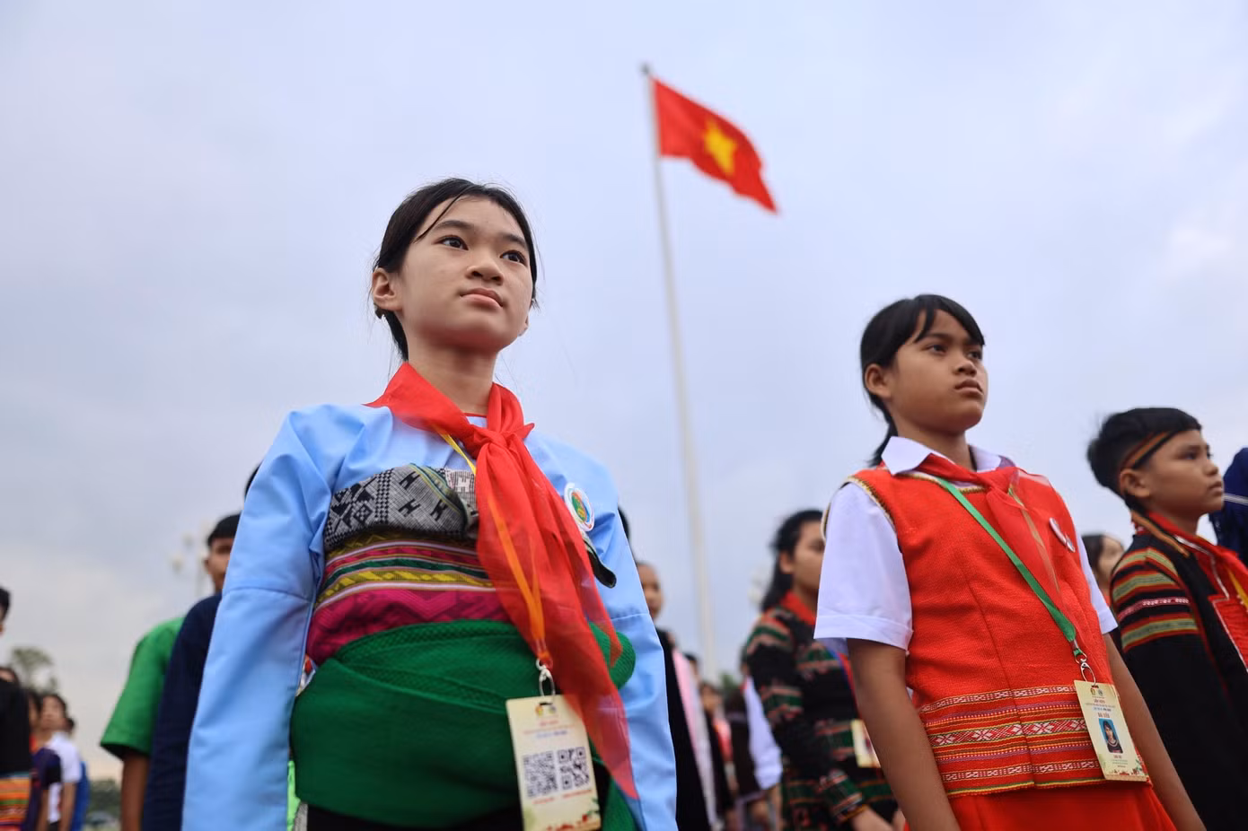 263 đại biểu - những bông hoa đẹp nhất trong vườn hoa đất nước, thay mặt cho gần 16 triệu đội viên, thiếu niên nhi đồng từ khắp mọi miền Tổ quốc cùng hội tụ về Thủ đô Hà Nội - để thành kính dâng lên Bác những việc làm tốt, những thành tích cao. - Ảnh: Như Ý