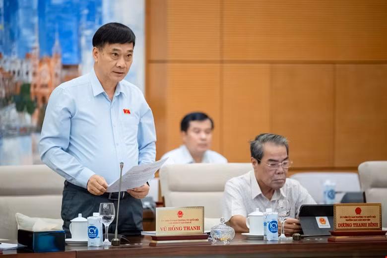 Chủ nhiệm Ủy ban Kinh tế Vũ Hồng Thanh.