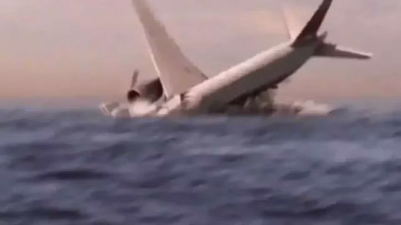 Nhiều người tin rằng MH370 đã rơi xuống Ấn Độ Dương sau khi mất tích vào tháng 3 năm 2014.