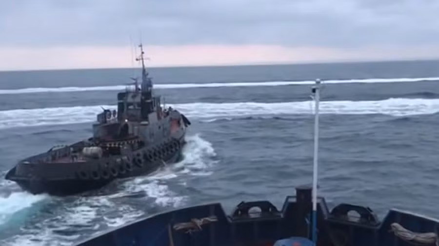 Biên phòng Nga bắt giữ 24 thủy thủ Ukraine tại Eo biển Kerch ảnh 4