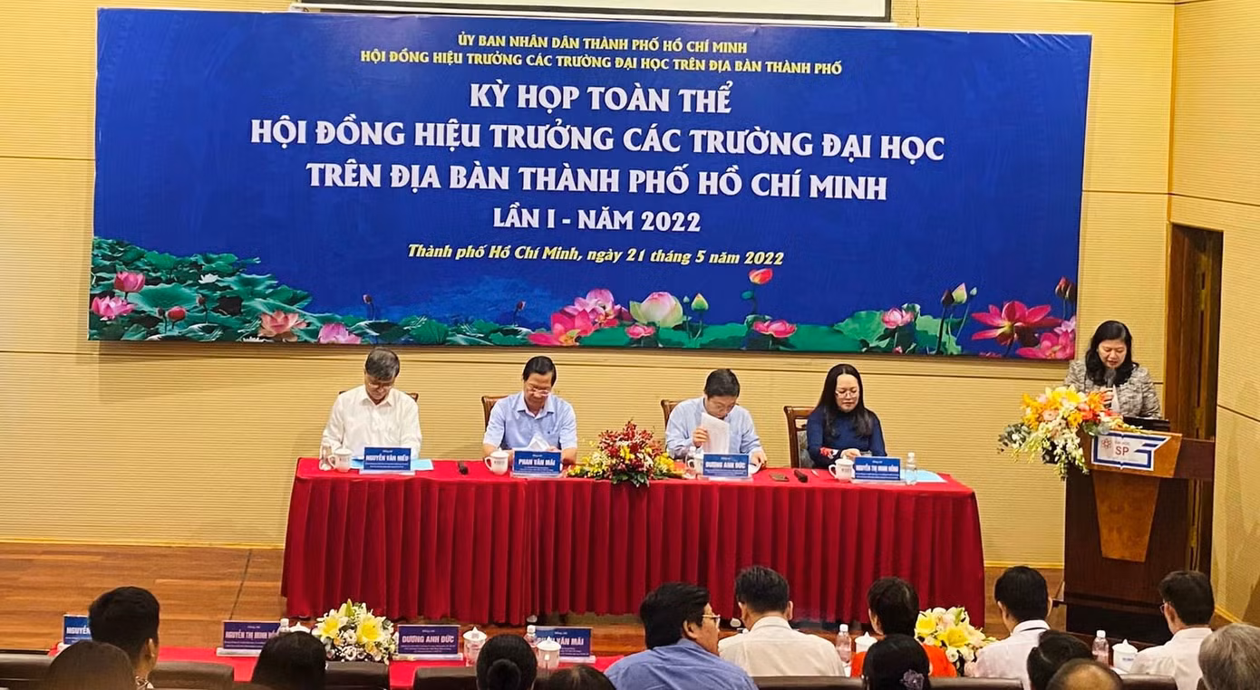 Kỳ họp toàn thể Hội đồng hiệu trưởng các trường đại học trên địa bàn TPHCM ngày 21/5 (ảnh: M.D)