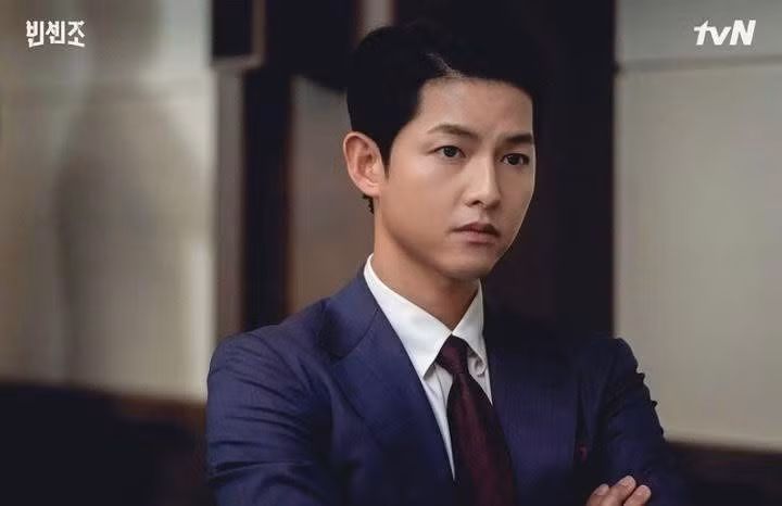 Song Joong Ki được cho là hợp những vai mỹ nam hoàn hảo.