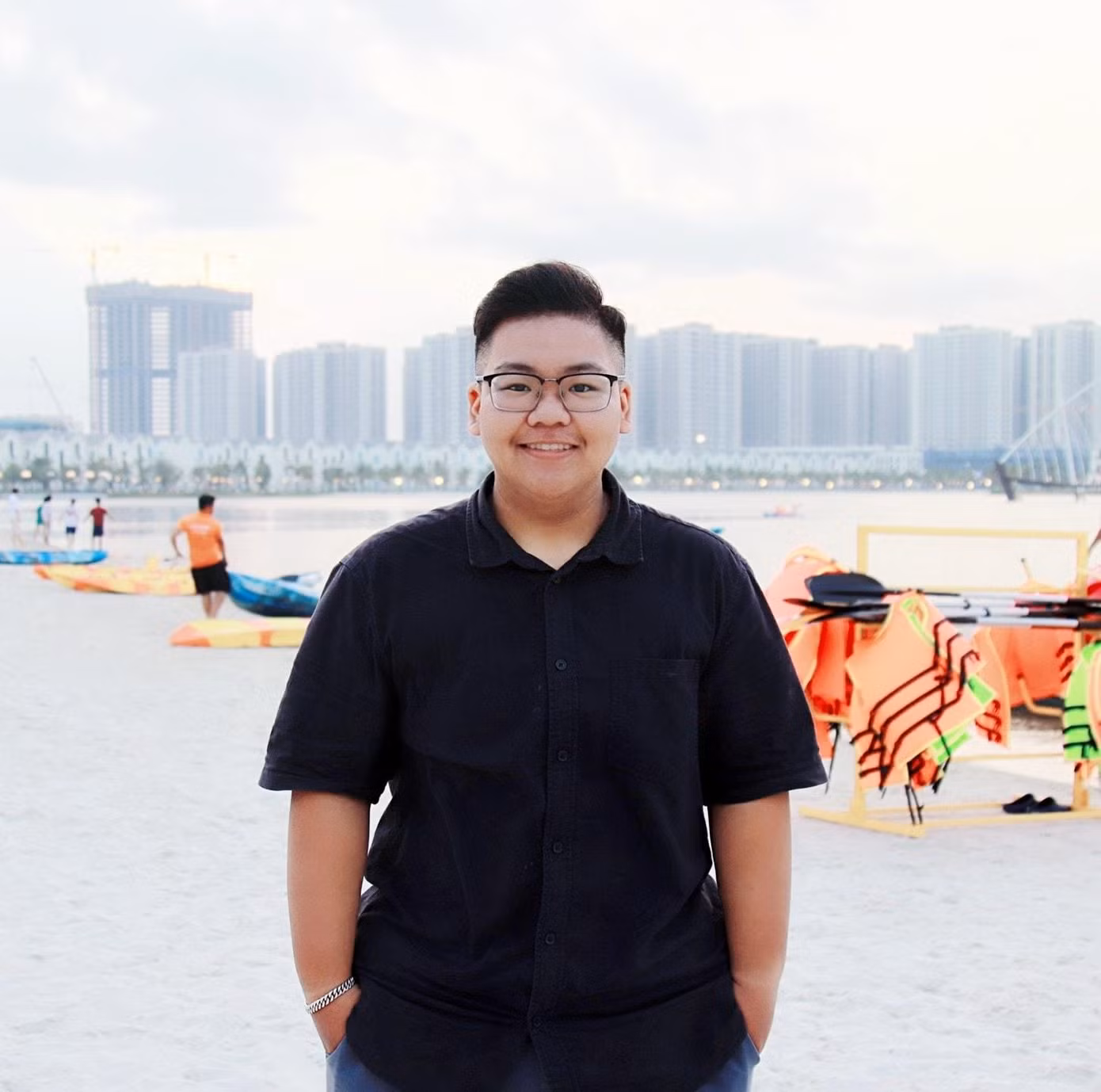 Mai quan niệm: “Giới hạn là do con người tự đặt ra, cũng có thể chính là do cuộc sống đặt ra cho chúng ta. Vậy thì tại sao chúng ta không tự phá bỏ nó để chứng minh rằng con người không có giới hạn?”.