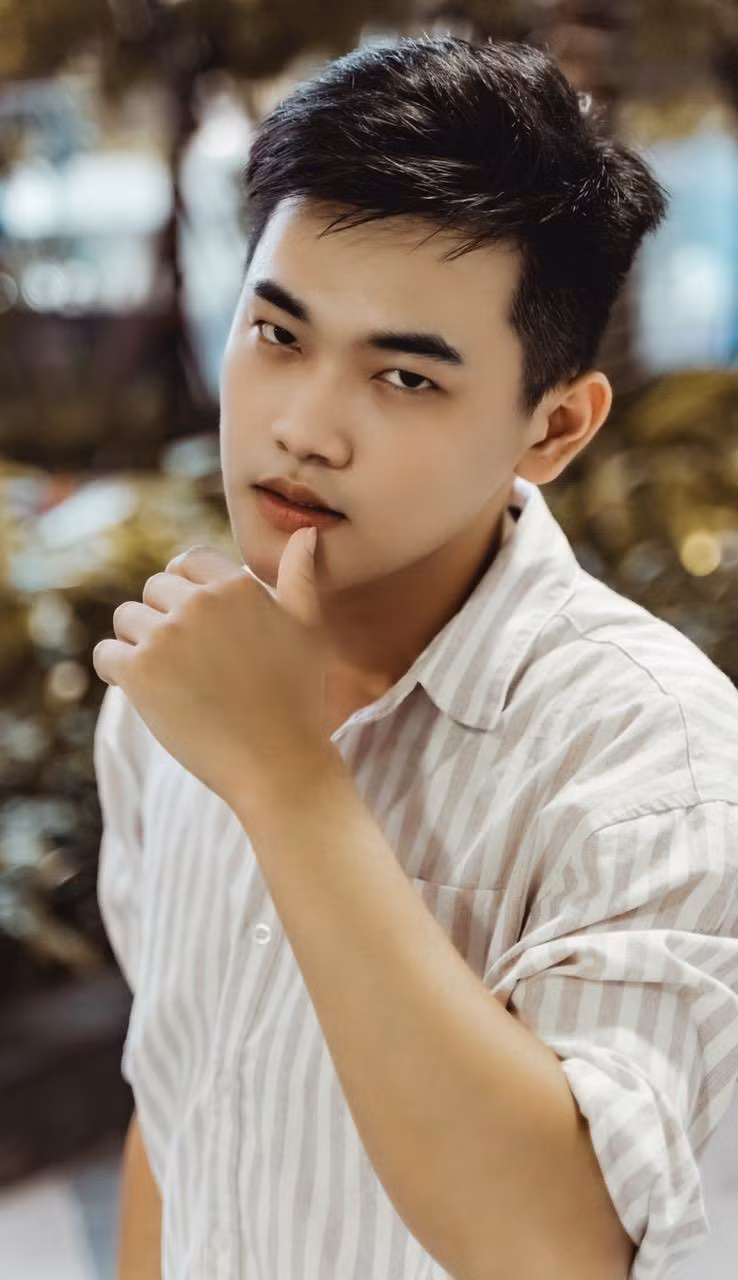 Nguyễn Lâm Nguyên, sinh năm 2000 tại Phú Thọ