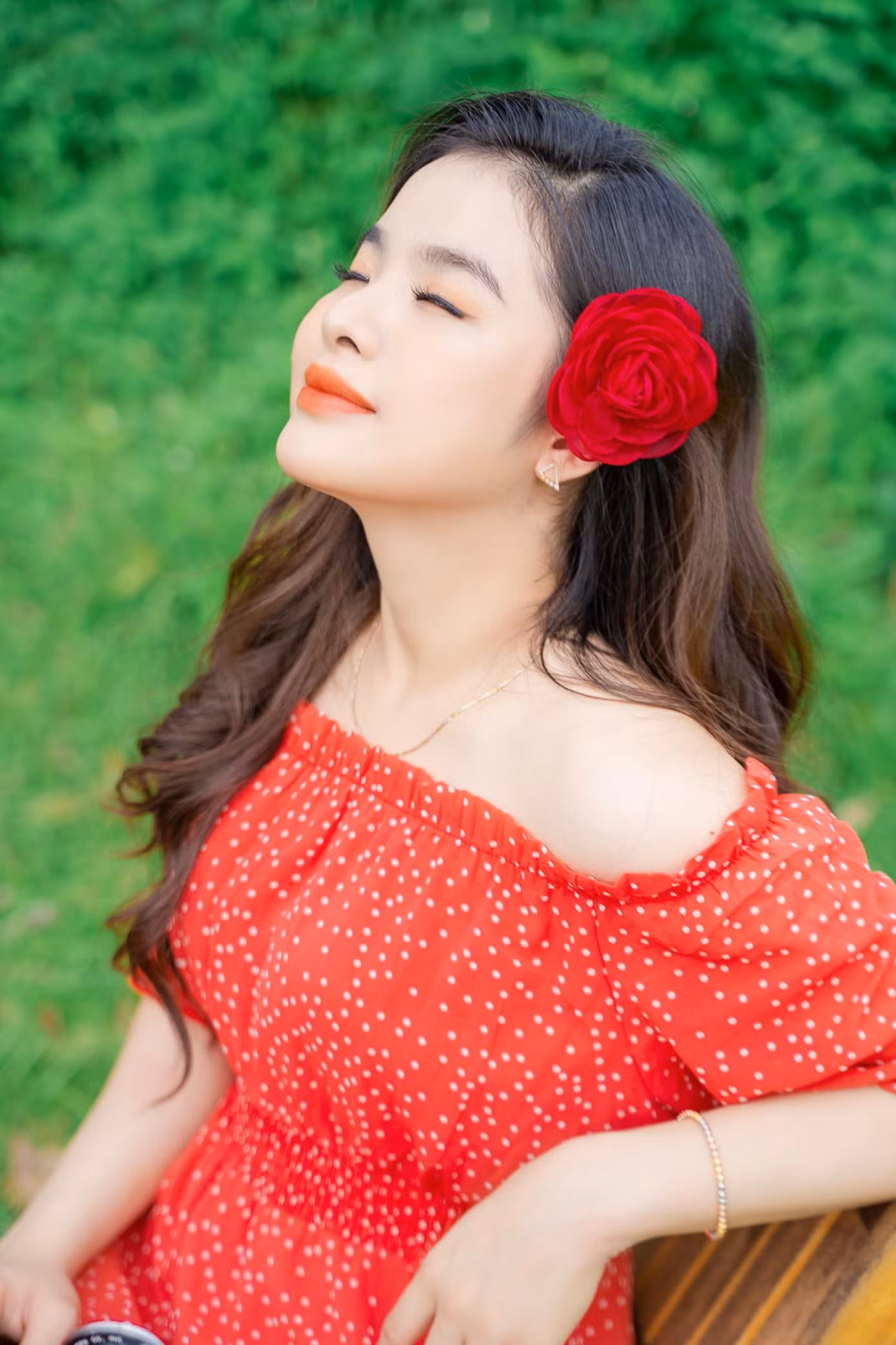 Thái Nguyên sở hữu vẻ đẹp tròn trịa, tràn đầy sức sống.