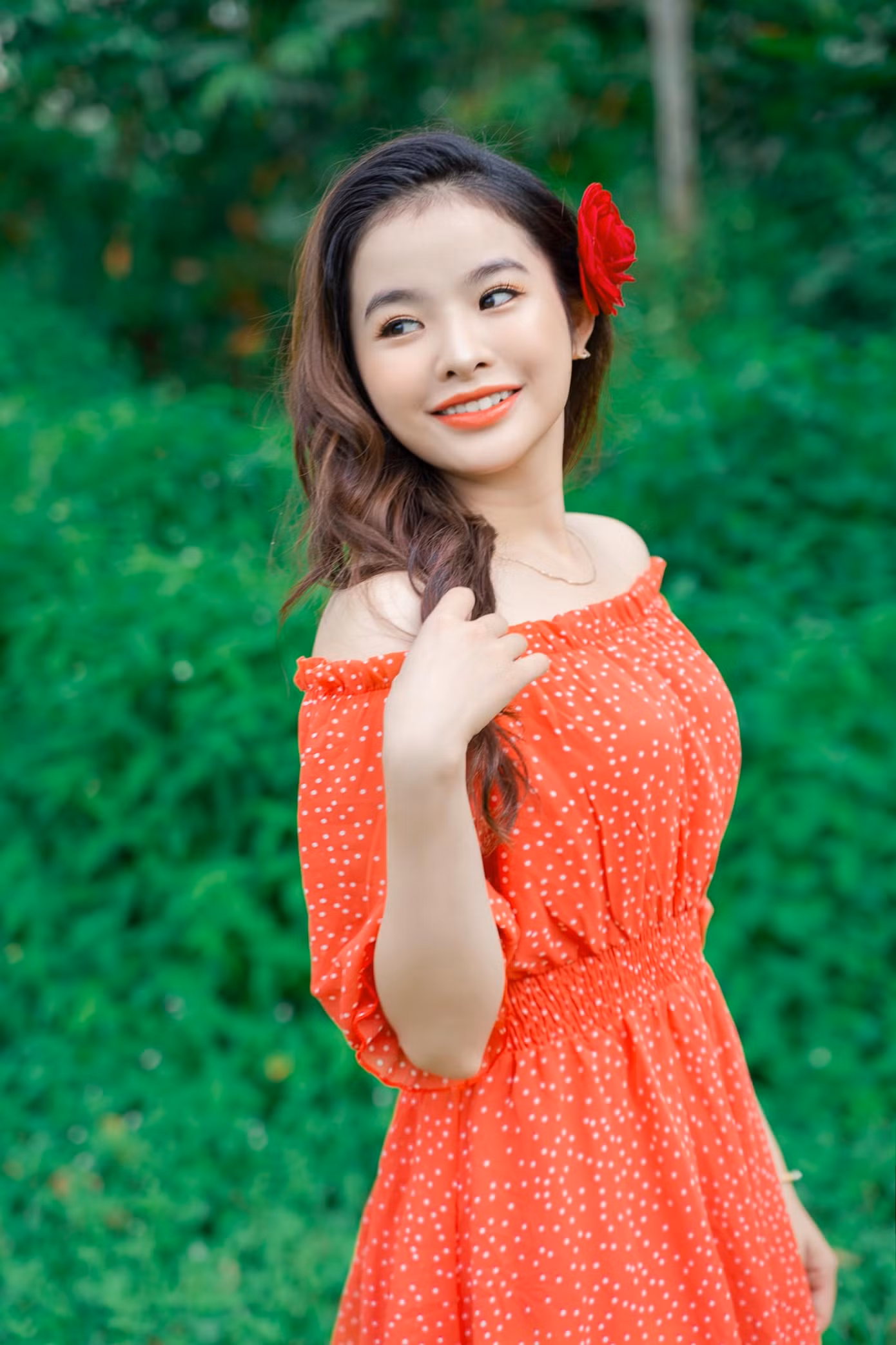 Đặt mình vào giữa lòng thiên nhiên, chúng ta ngang hàng với mọi sinh vật sống.
