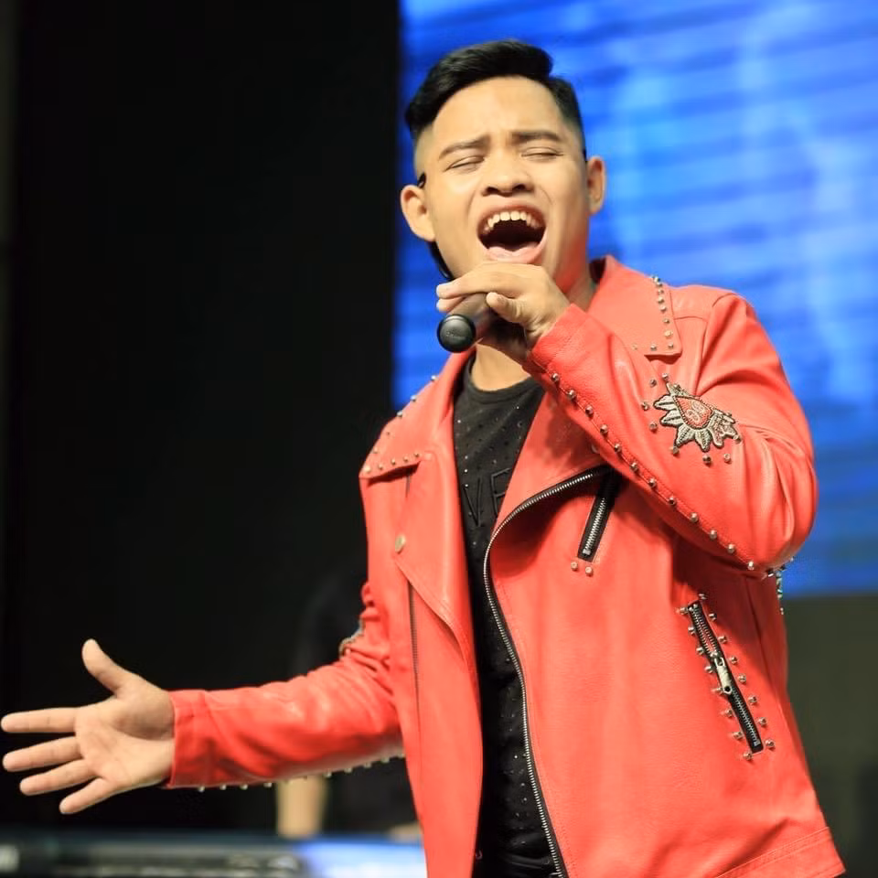 A King Lứu (sinh năm 2000)