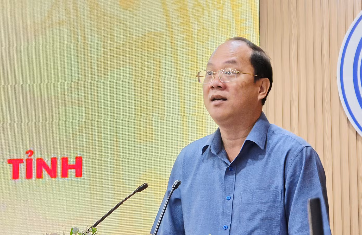 Ông Nguyễn Hồ Hải, Bí thư Tỉnh ủy Cà Mau phát biểu tại hội nghị.