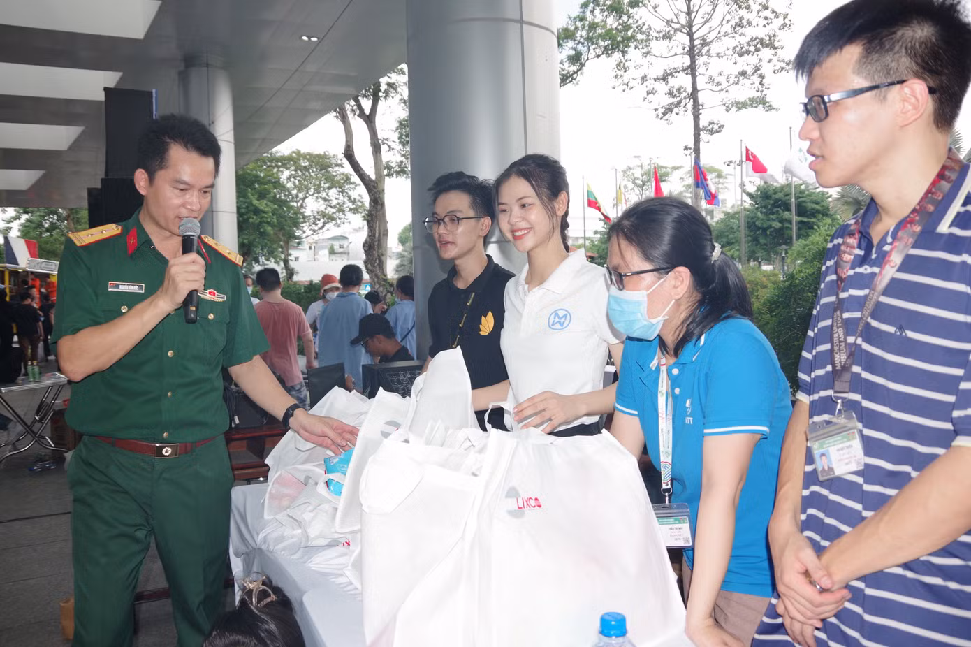 Nhiều hoạt động diễn tại chương trình.