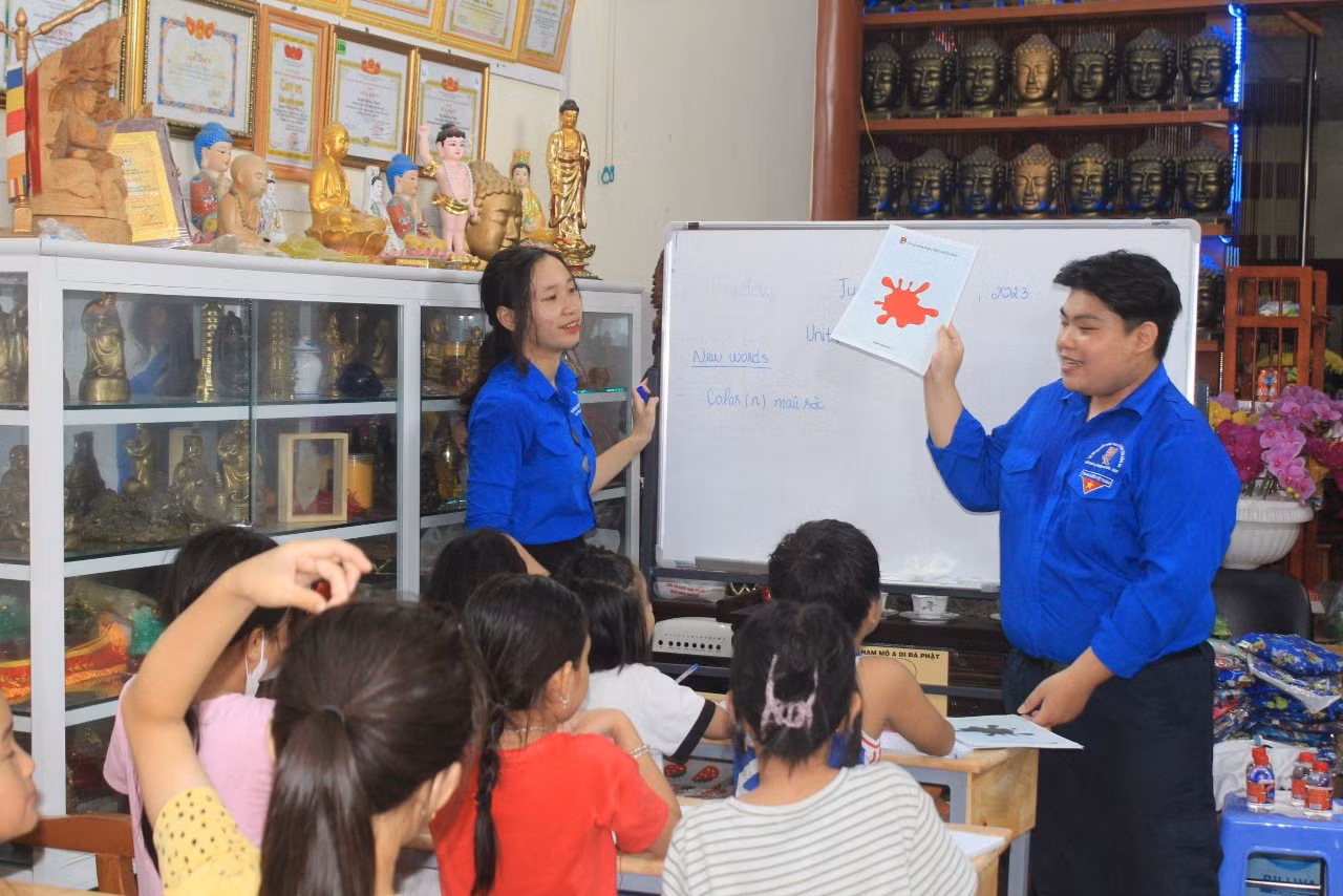 Được đồng hành cùng các em nhỏ trên con đường học tập là động lực để Tấn Tài cống hiến hết mình cho chiến dịch.