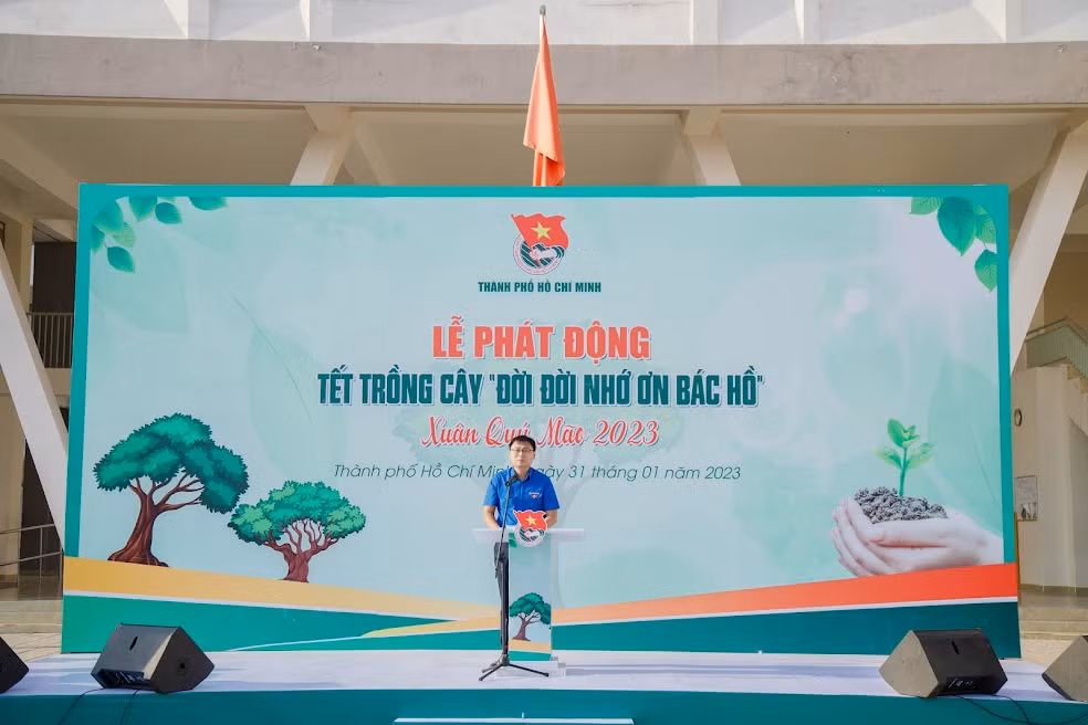 Anh Trương Minh Tước Nguyên - Phó Bí thư Thành Đoàn, Chủ nhiệm Ủy ban Kiểm tra Thành Đoàn TP. HCM phát biểu tại lễ phát động.