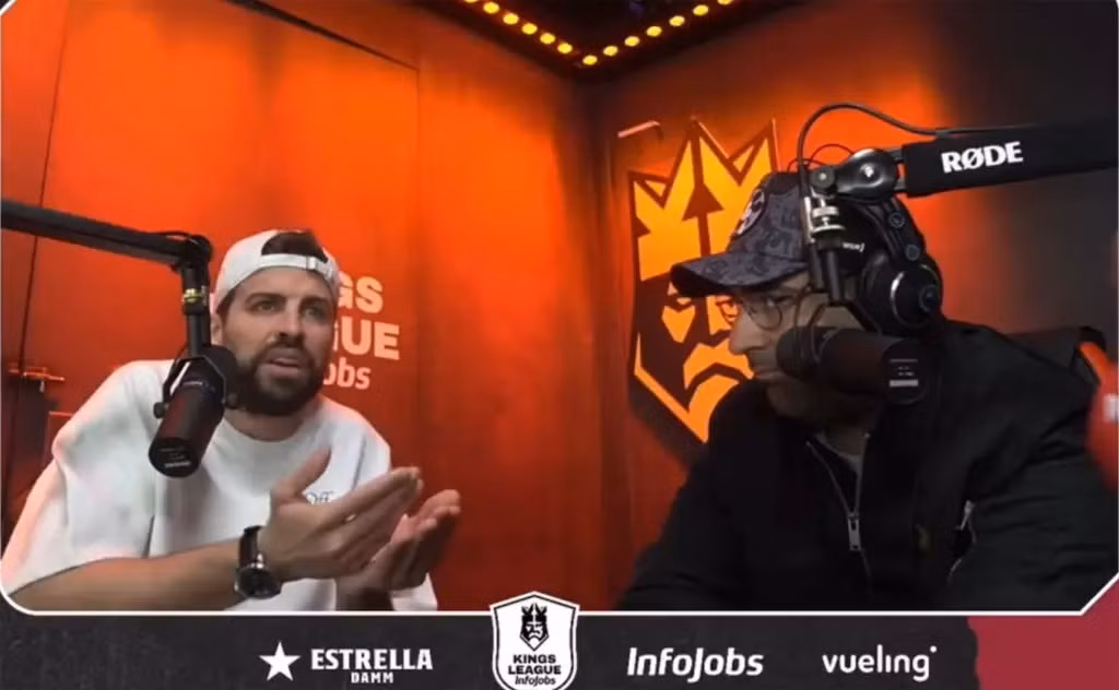 Gerard Pique nói về cách đối phó với những lời chỉ trích sau khi phản bội Shakira. Ảnh: YouTube.