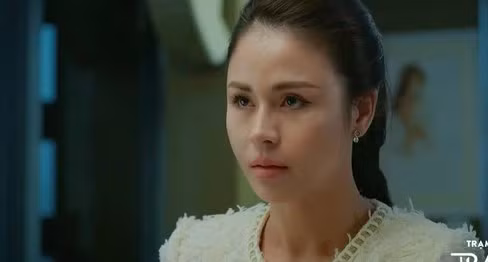 An Nhiên có nhiều mưu mô, luôn thúc giục Nghĩa sớm bán công ty của gia đình Ngân Hà rồi cao chạy xa bay.