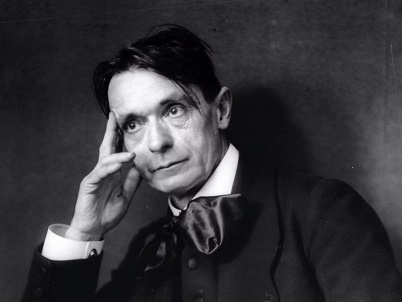 Chân dung Rudolf Steiner - nhà triết học, nhà tư tưởng xã hội, kiến trúc sư và thần bí học nổi tiếng thế giới.