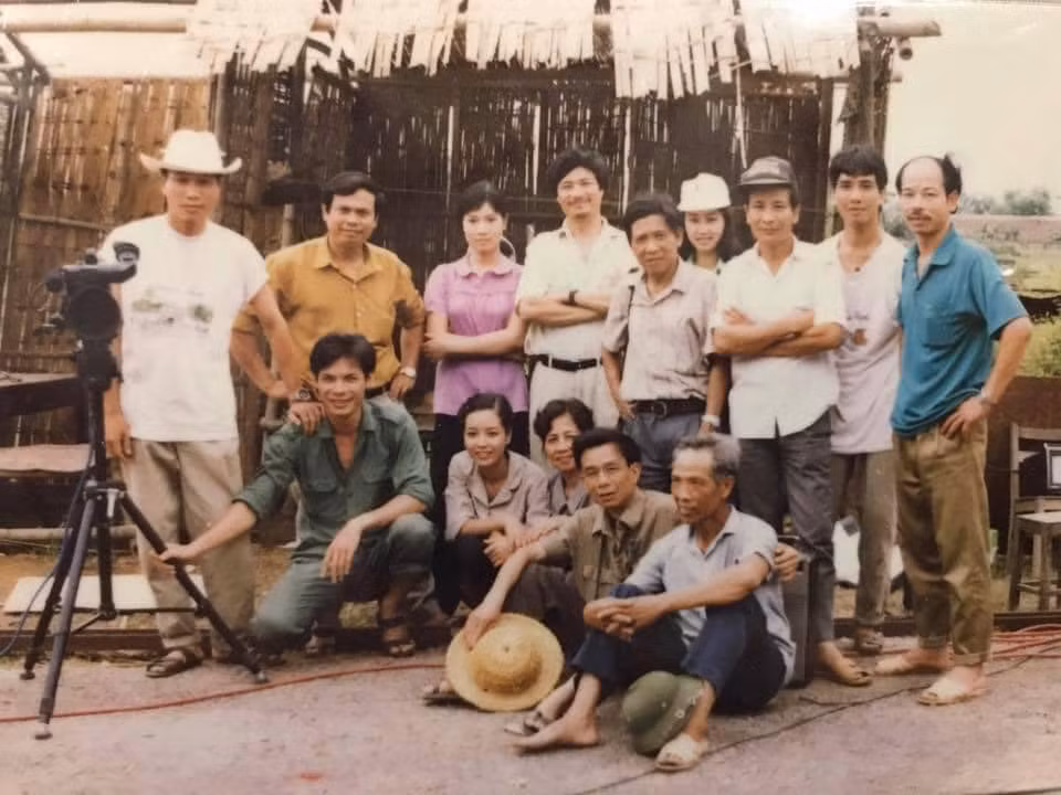Phim Mẹ chồng tôi không chỉ mở đầu cho chương trình Văn nghệ Chủ nhật mà còn khai màn cho dòng phim chính luận trên sóng truyền hình.