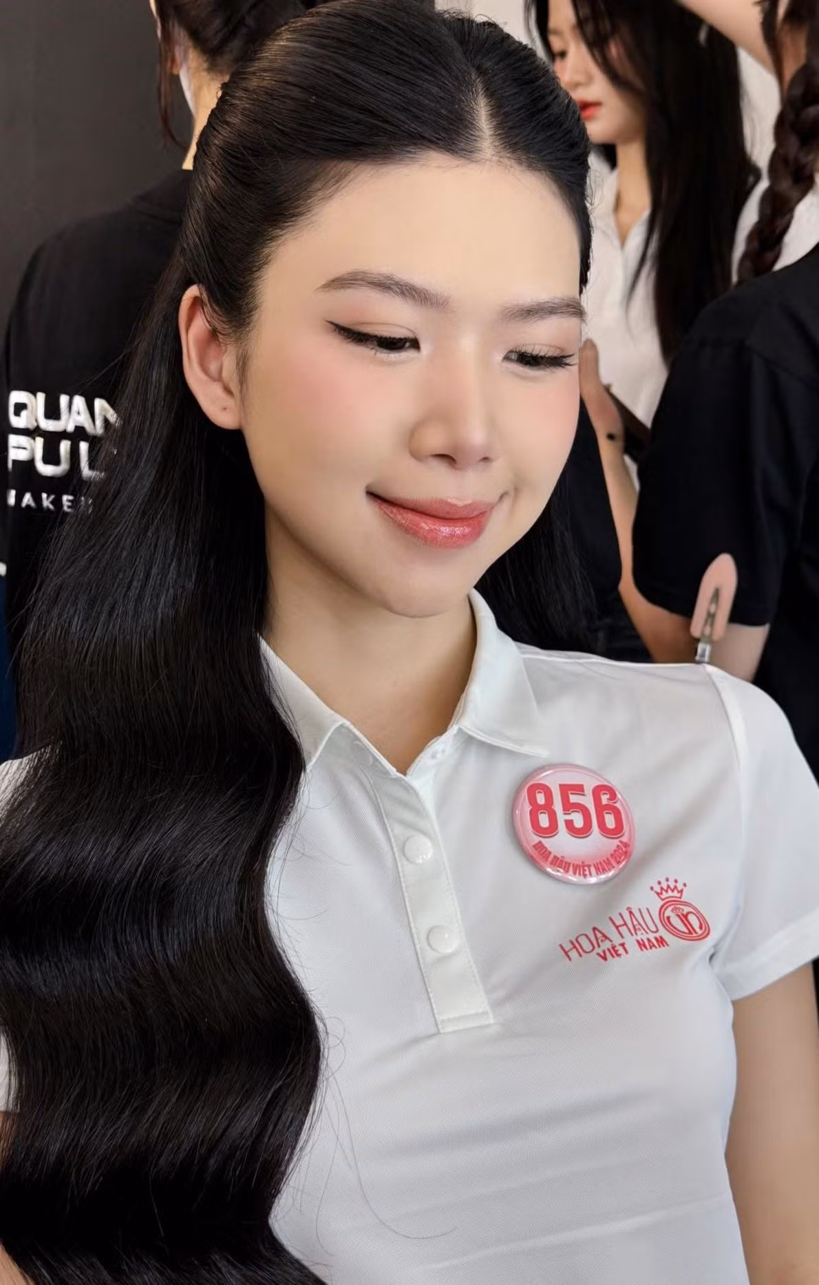 Thí sinh đến từ Đà Nẵng giao tiếp thành thạo bằng tiếng Anh. Cô cho rằng ngoại ngữ là công cụ giao tiếp hiệu quả trong xã hội hiện đại. Khả năng giao tiếp tiếng Anh cũng là lợi thế cho thí sinh ở một cuộc thi sắc đẹp.