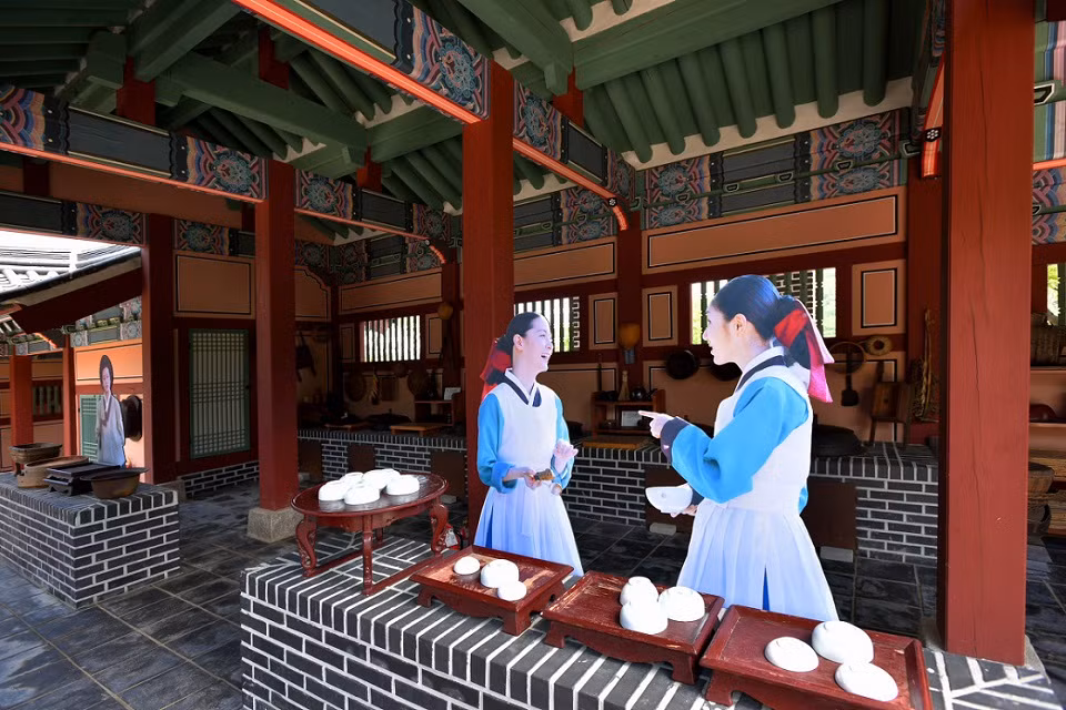 Công viên Yongin Daejanggeum là phim trường nổi tiếng ở Hàn Quốc.