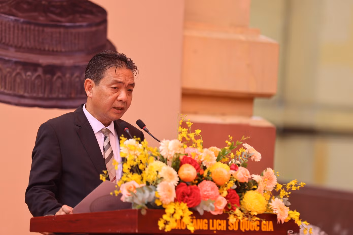 Thứ trưởng Bộ Văn hóa, Thể thao và Du lịch (VHTTDL) Hoàng Đạo Cương bày tỏ tin tưởng trong thời gian tới, các quốc gia sẽ tích cực hợp tác với các cơ quan, đơn vị chức năng của Bộ VHTTDL trong việc nhận diện, đàm phán và đưa những cổ vật Việt Nam đã bị đưa ra nước ngoài bất hợp pháp về nước. Lãnh đạo Bộ VHTTDL đề cập việc tăng cường các biện pháp nhằm hạn chế, ngăn chặn nạn buôn bán bất hợp pháp tài sản văn hóa.