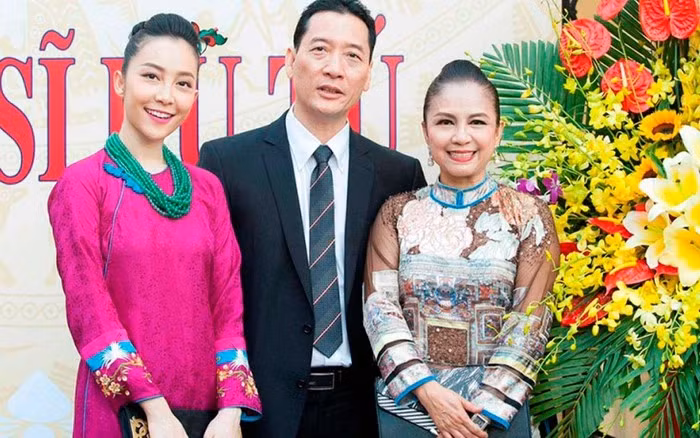 NSND Đặng Hùng, Vương Linh cùng con gái Linh Nga.