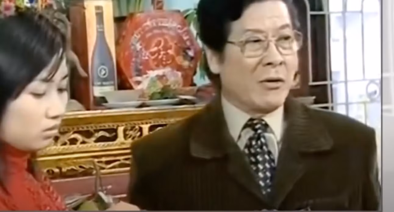 Một số hình ảnh của nghệ sĩ Hữu Độ trên phim. Một số hình ảnh của nghệ sĩ Hữu Độ trên phim.