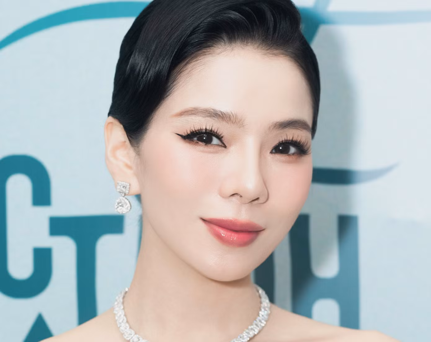 Lệ Quyên chia sẻ về cuộc sống, chuyện tình cảm hiện tại.