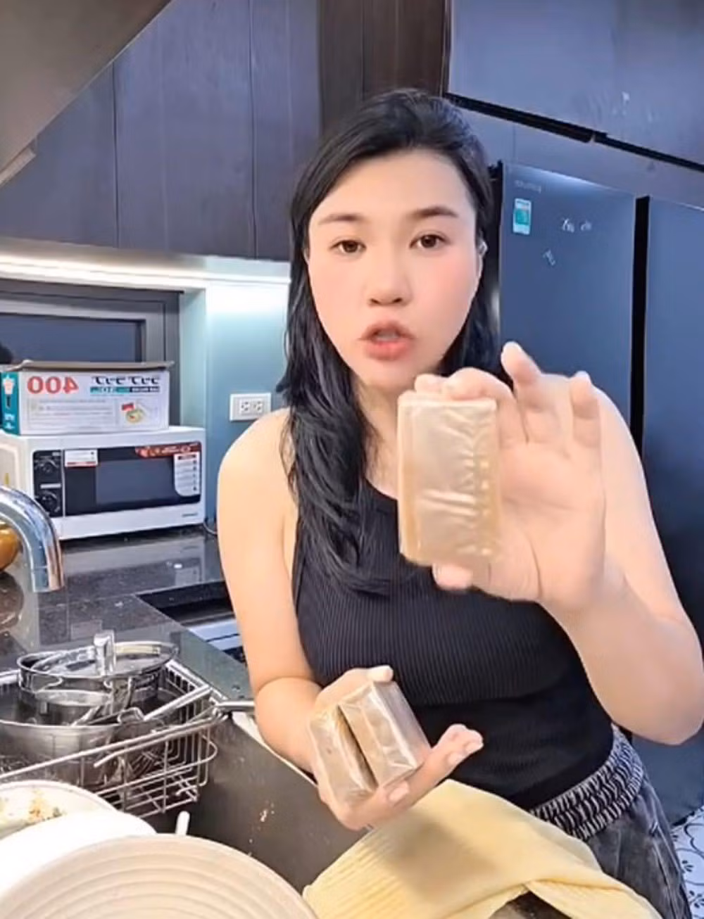 TikToker bán cao ngựa cho trẻ em.