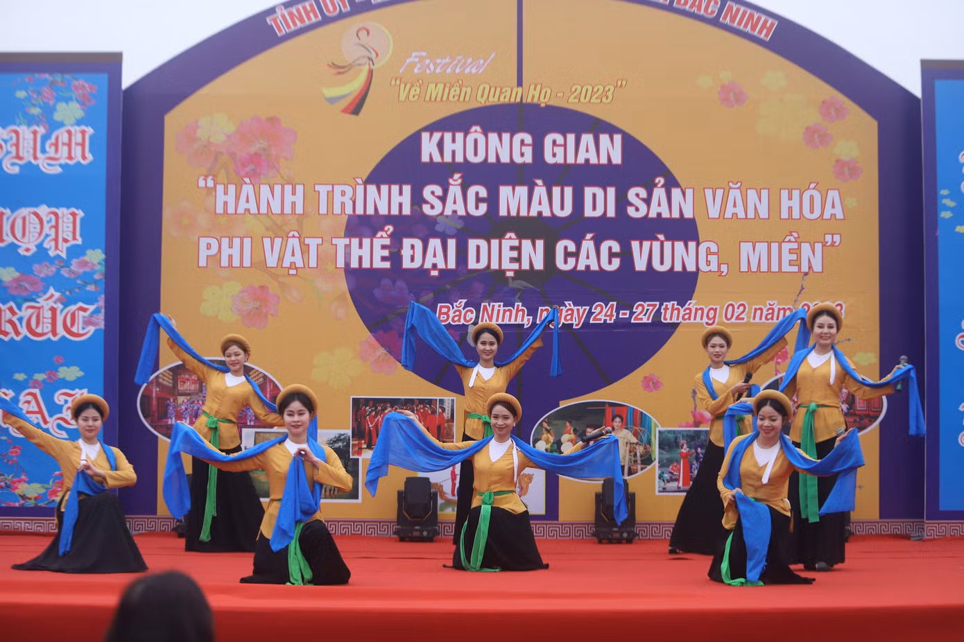 Festival Về miền quan họ 2023 vinh danh 3 bảo vật Quốc gia của tỉnh Bắc Ninh đã được Thủ tướng Chính phủ công nhận tháng 1/2023: Thạp đồng Văn hoá Đông Sơn, Bia đá chùa Tĩnh Lự, Tượng Quan Thế Âm chùa Cung Kiệm... Ảnh: TRỌNG TÀI.