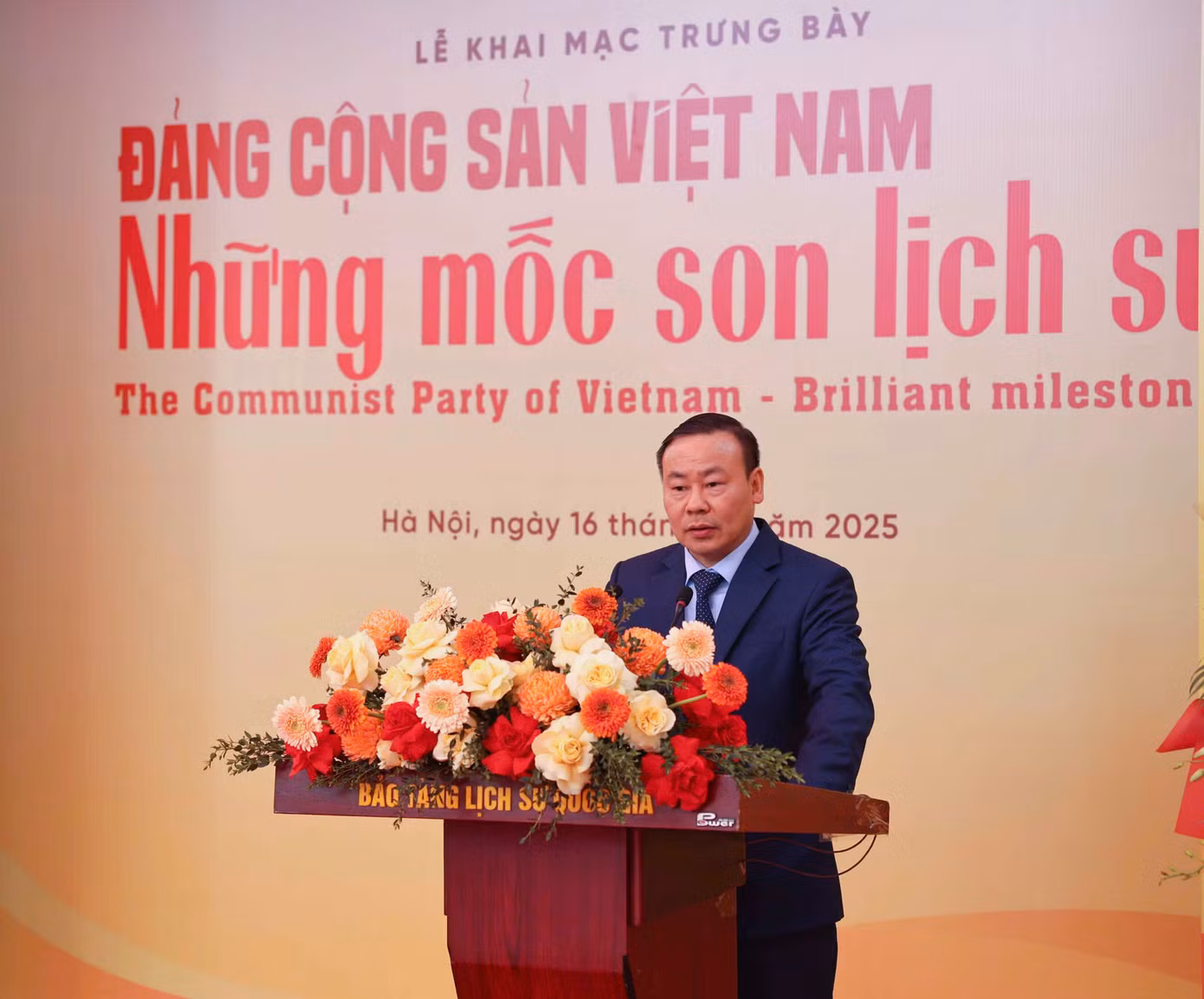 TS Nguyễn Văn Đoàn - Giám đốc Bảo tàng Lịch sử quốc gia - phát biểu khai mạc trưng bày. Ảnh: Thanh Tùng.