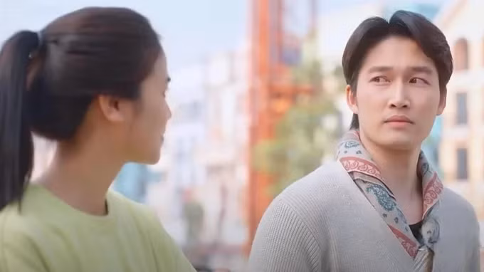 Phương, Huy có hoàn cảnh sống trái ngược.