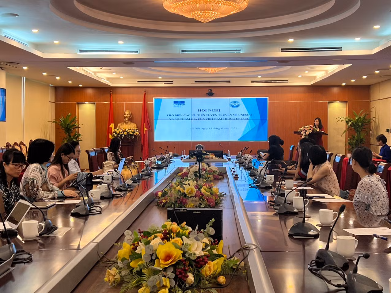 Hội nghị phổ biến các ưu tiên truyên truyền về UNESCO và sự tham gia của Việt Nam trong UNESCO. Hội nghị phổ biến các ưu tiên truyên truyền về UNESCO và sự tham gia của Việt Nam trong UNESCO.