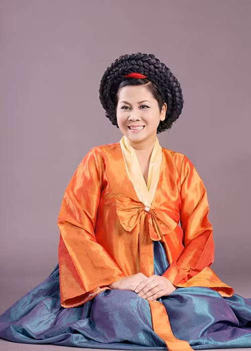 NSND Minh Hằng có loạt vai diễn đáng nhớ trong Táo Quân.