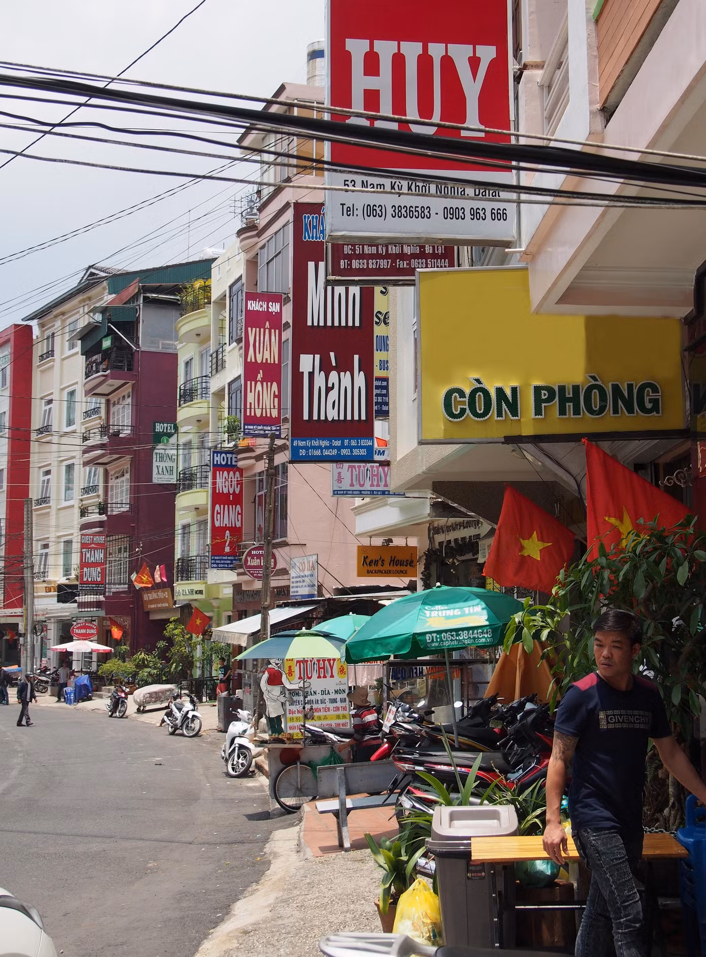 Khu khách sạn đường Nam Kỳ Khởi Nghĩa không "cháy phòng" như lời đồn thổi