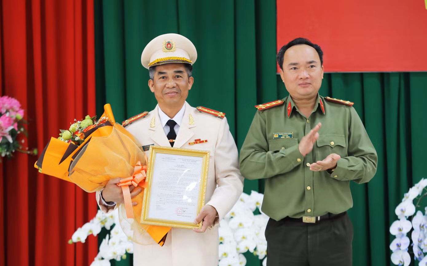 Đại tá Trần Vĩnh Phú nhận quyết định điều động làm Trưởng Công an TP Đà Lạt