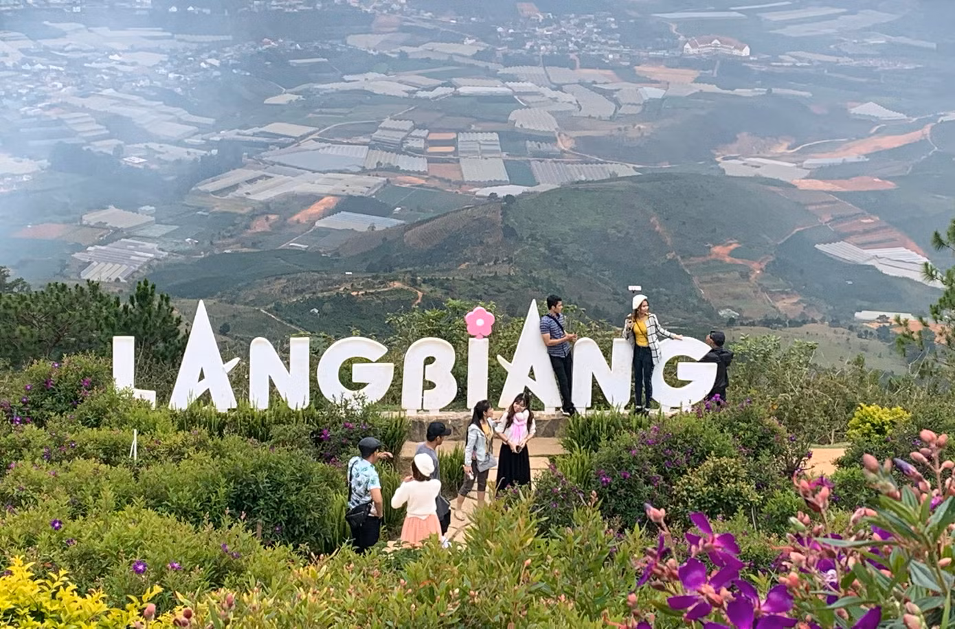 Một góc khu du lịch Lang Biang.