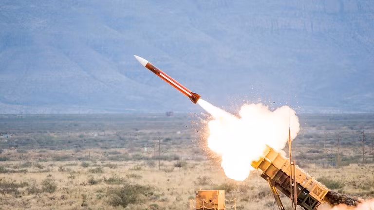 Mỹ điều khu trục hạm có bệ phóng Tomahawk đến yểm trợ Ả Rập Saudi ảnh 2
