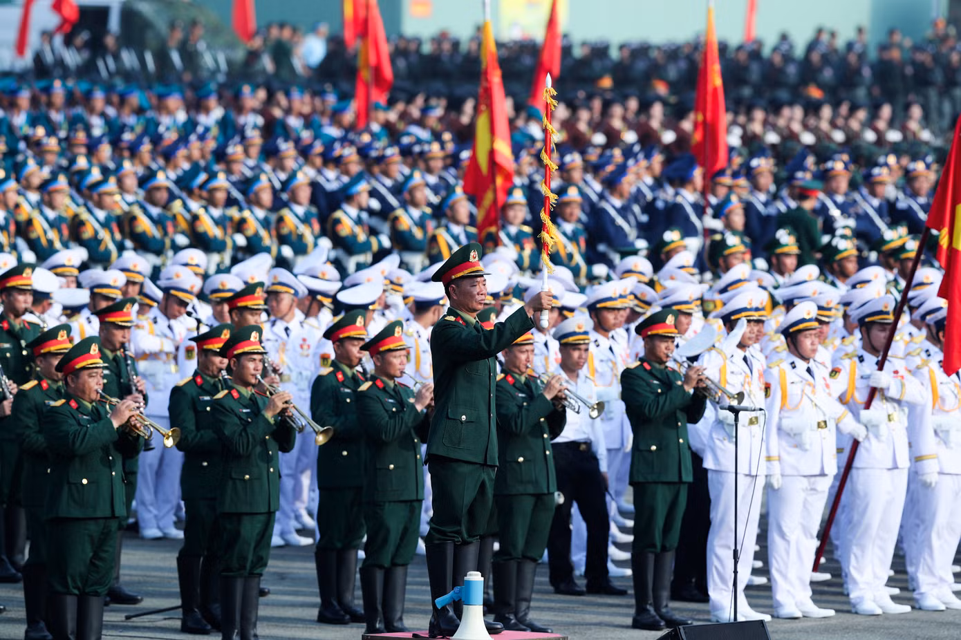 Trong những ngày tới, buổi tổng hợp luyện, sơ và tổng duyệt sẽ tiếp tục được tổ chức tại TPHCM để hoàn thiện các khâu cuối cùng, hướng tới lễ diễu binh, diễu hành chính thức diễn ra vào ngày 30/4.