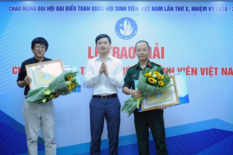 Trao giải sáng tác ca khúc về sinh viên Việt Nam ảnh 1
