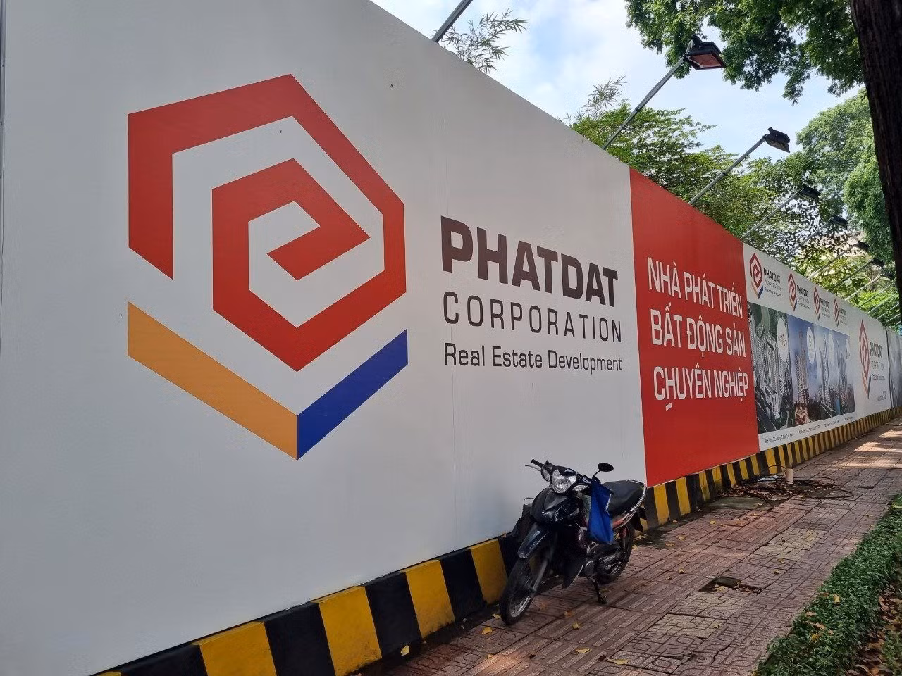 Phát Đạt muốn chào bán gần 201,5 triệu cổ phiếu, tương đương 30% vốn điều lệ hiện tại.