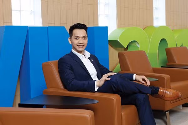 Tài sản Chủ tịch Hội đồng quản trị Ngân hàng TMCP Á Châu Trần Hùng Huy vừa tăng thêm khoảng 500 tỷ đồng.