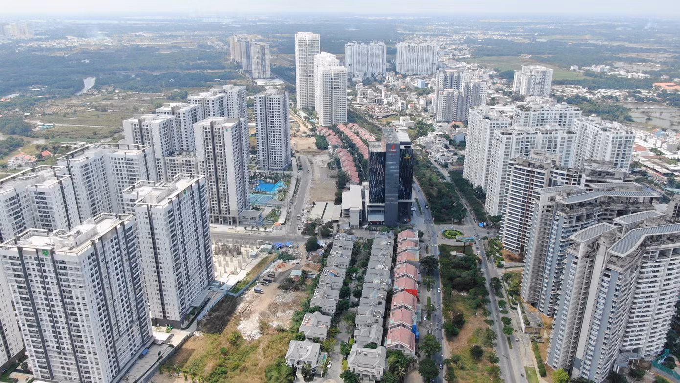 TPHCM đang có 10.019 căn nhà bị vướng, chưa thể cấp sổ hồng do thuộc loại hình bất động sản mới như officetel, shophouse…
