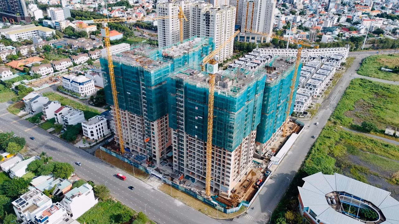 Nghiên cứu của VARS cho thấy, thanh khoản trên thị trường bất động sản đang dần được cải thiện.