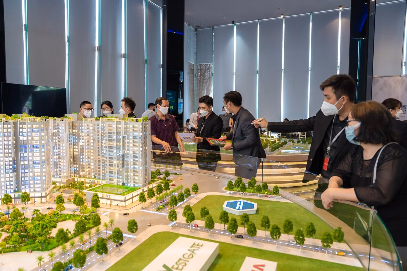 Các chủ đầu tư đang tập trung nhiều hơn vào các chính sách dành cho khách hàng và người làm môi giới.