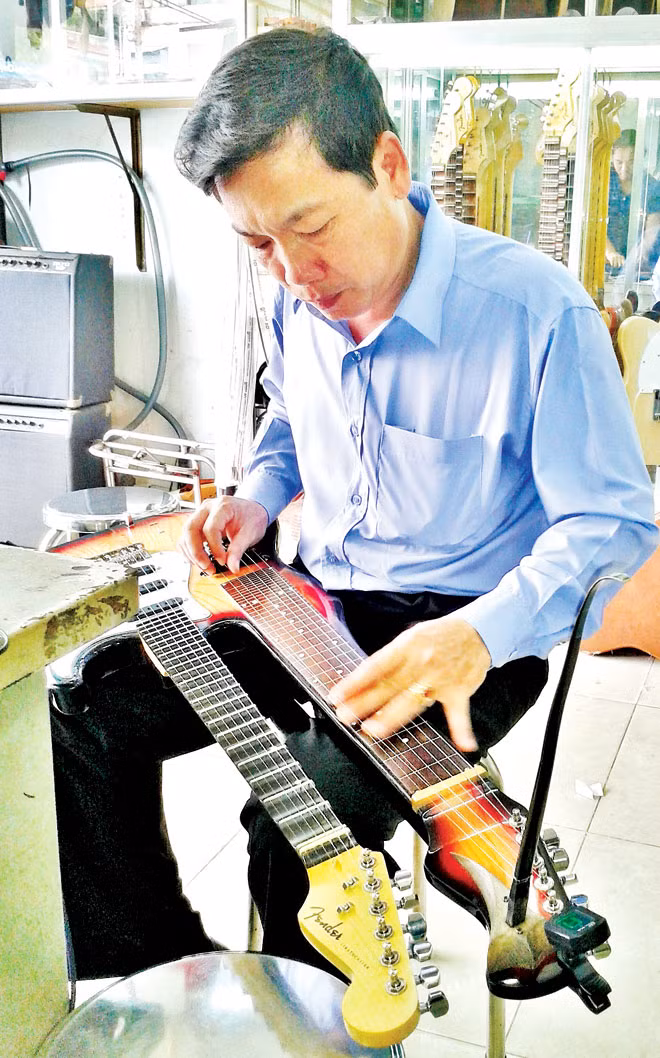 Đàn ghi ta cổ quái “made in” Việt Nam ảnh 1