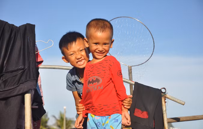 Hạ Long tương phản ảnh 2