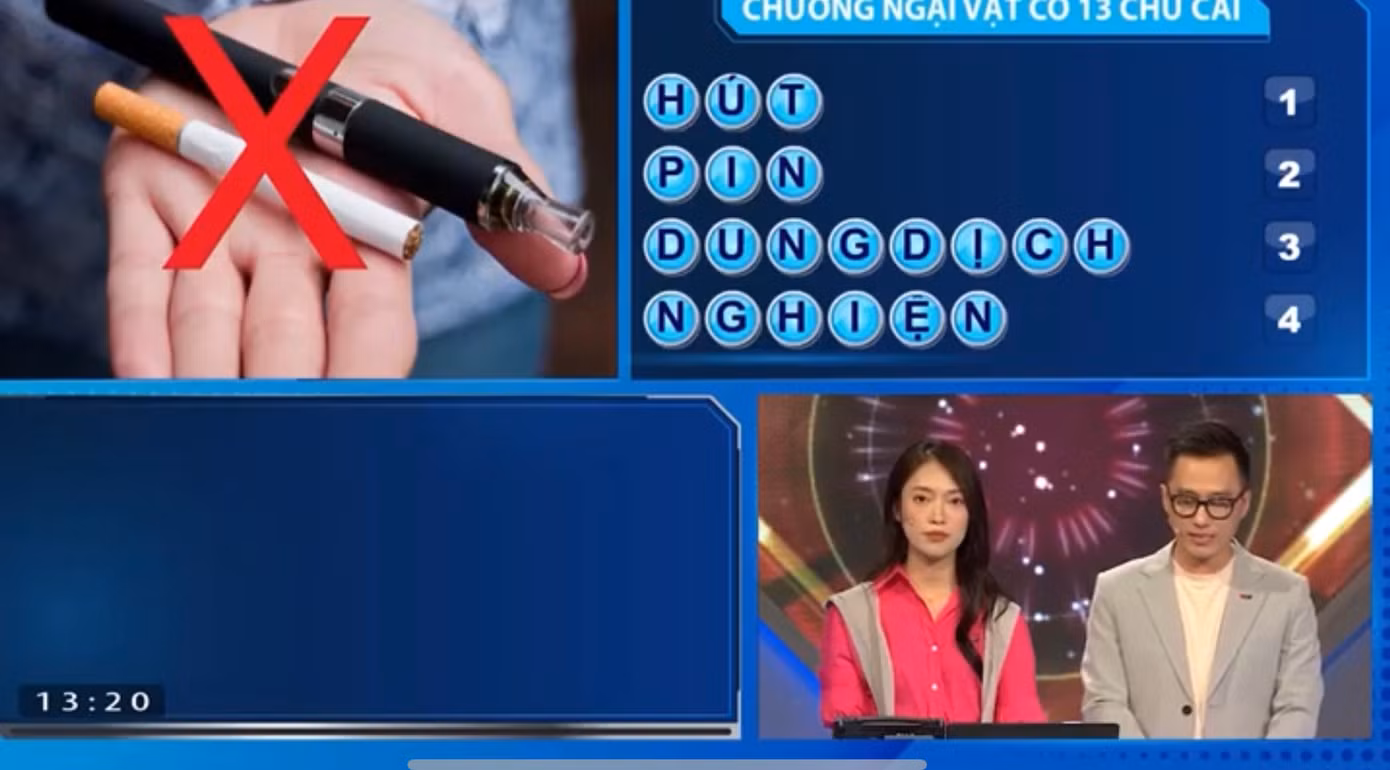 Ngọc Thịnh giải từ khóa vượt chướng ngại vật.