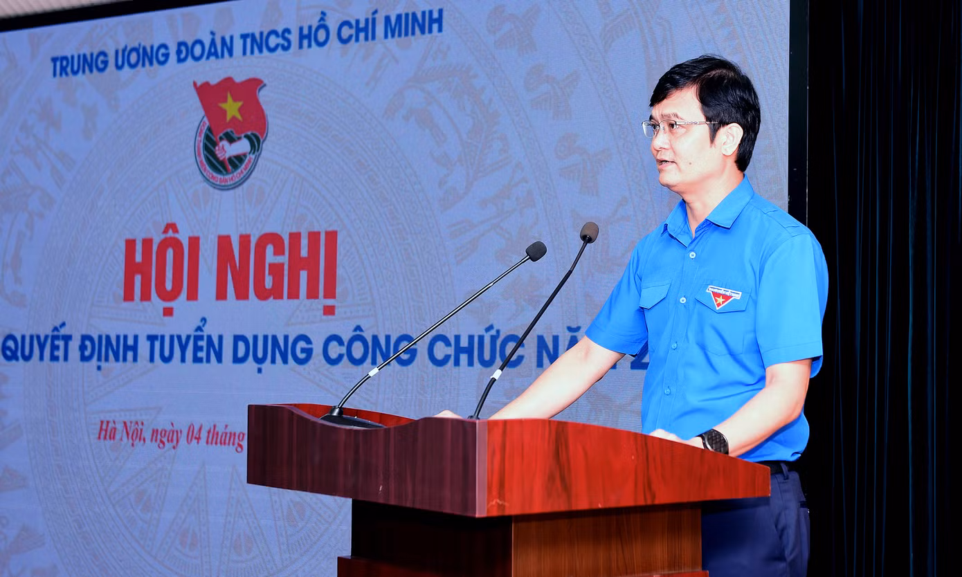 Anh Bùi Quang Huy phát biểu tại hội nghị. Ảnh: Xuân Tùng
