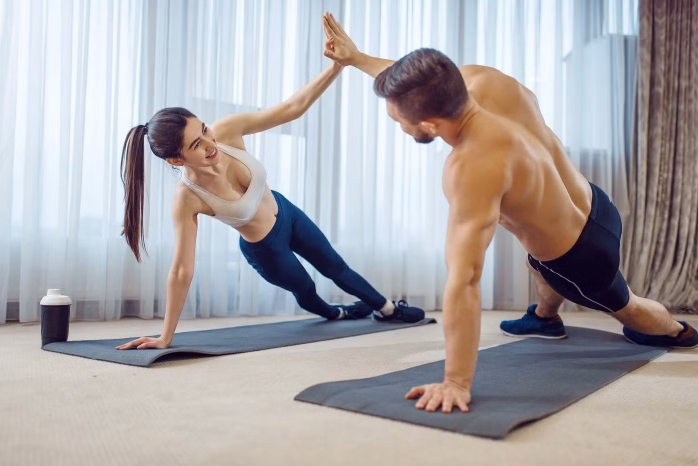 Các cặp có điều kiện thường xuyên cùng luyện tập hứng thú hơn với “chuyện ấy”.