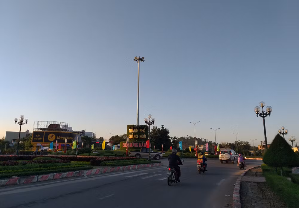 ‘Bé hạt tiêu’ một mình vượt 1.000km về quê ăn Tết ảnh 8